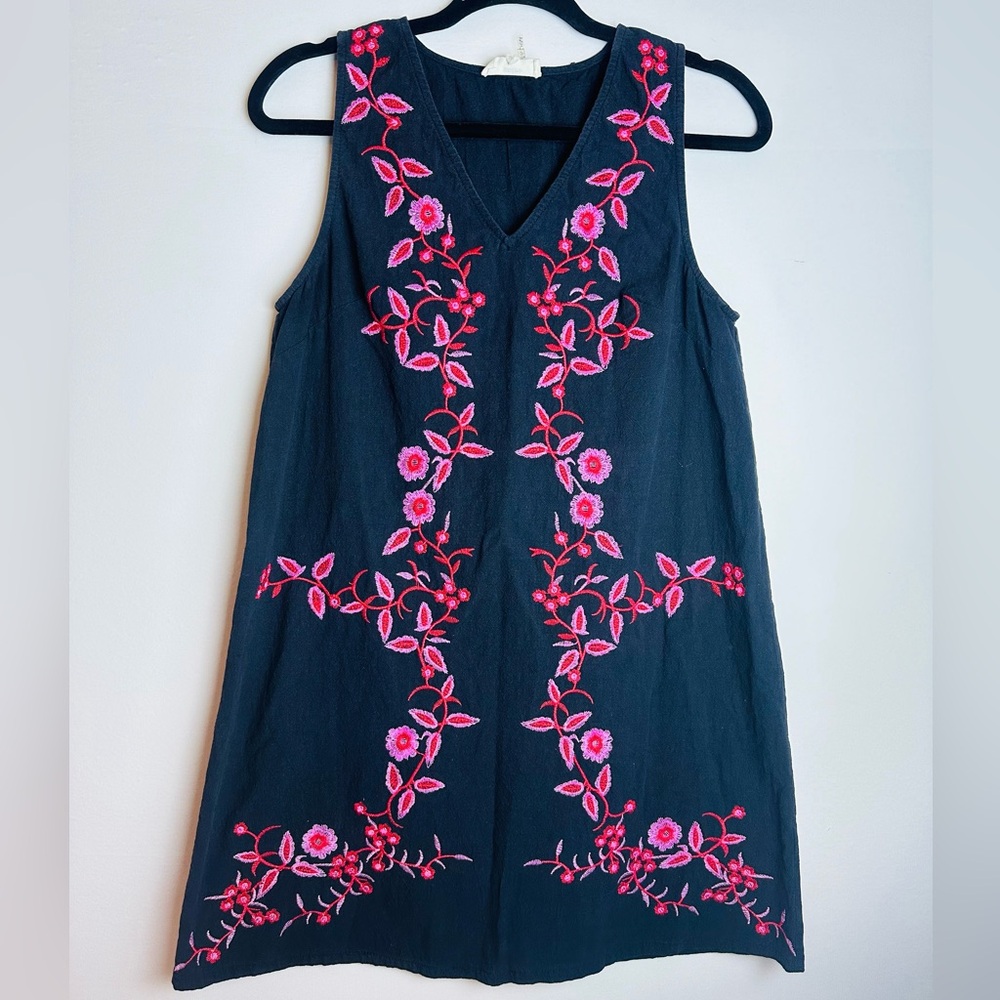 ❗️Entro sleeveless black cotton dress with pink and red floral embroidery size S